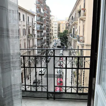 Le Vie Del Centro Guest house 3*